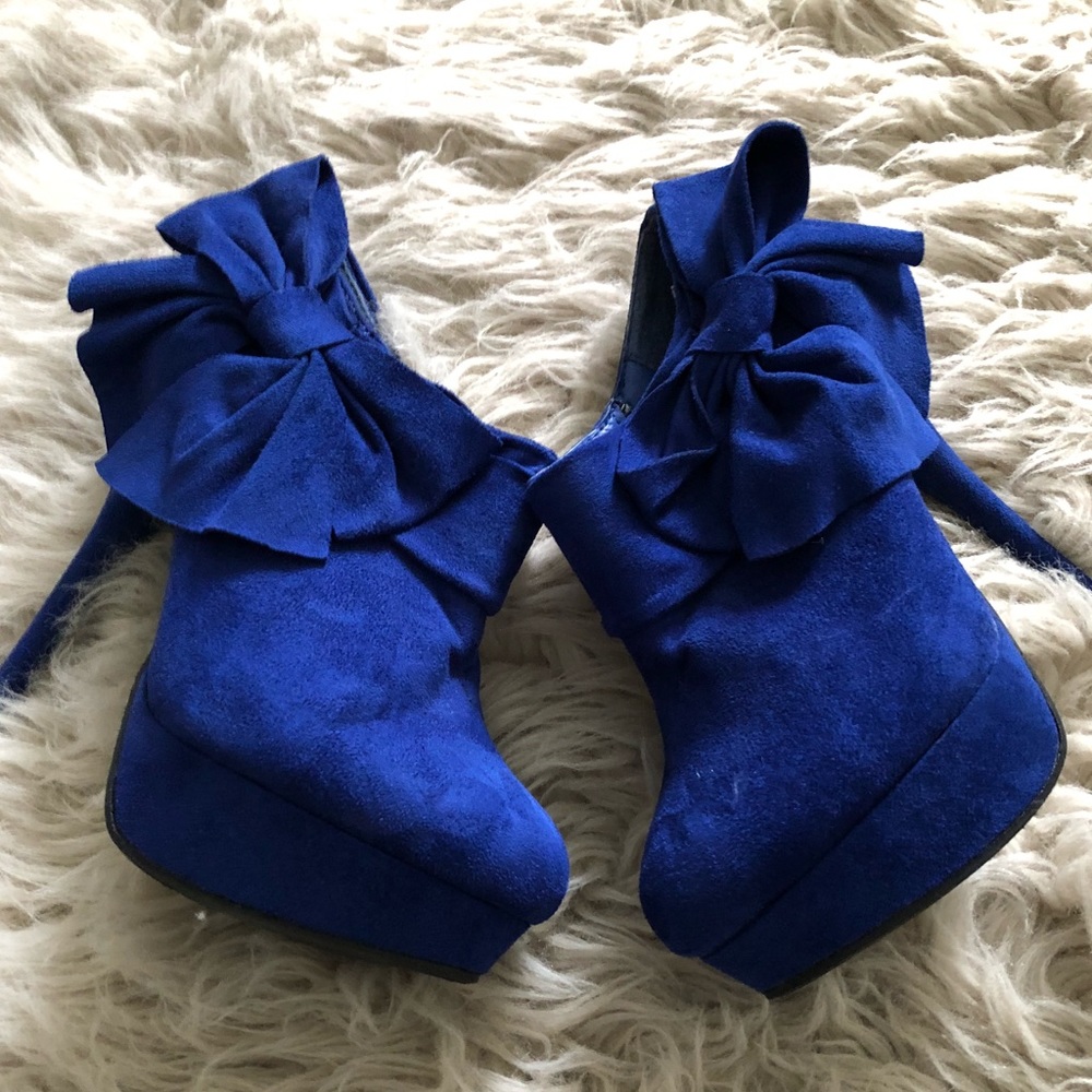 Charlotte Russe Colbalt Blue Heels Bows 8